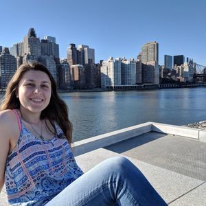 Meet your Posher, Claire